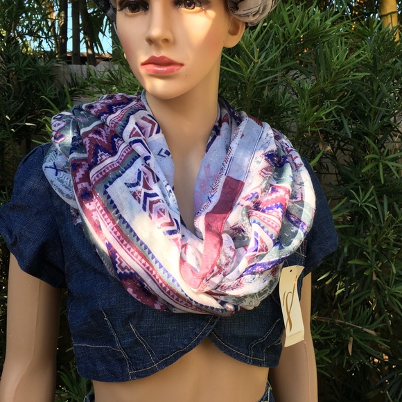 NEW TRIBAL GEO SCARF - Picture 9 of 9